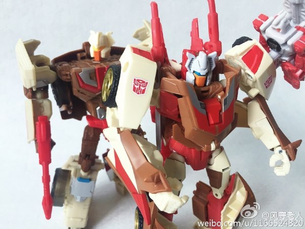 Titans Return Deluxe Wave 2 In Hand Photos Chromedome, Highbrow, Mindwipe, Wolfwire 10 (10 of 32)